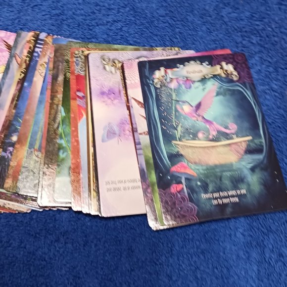 Hummingbird Wisdom Oracle Cards- - Picture 8 of 12